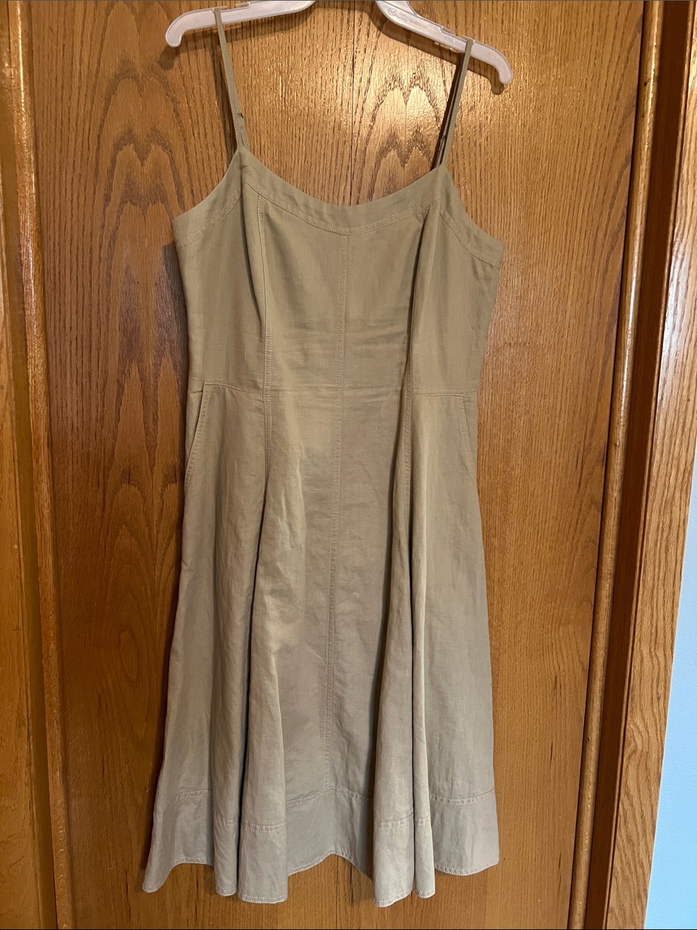 Women’s Banana Republic Beige Linen Spaghetti Strap Dress